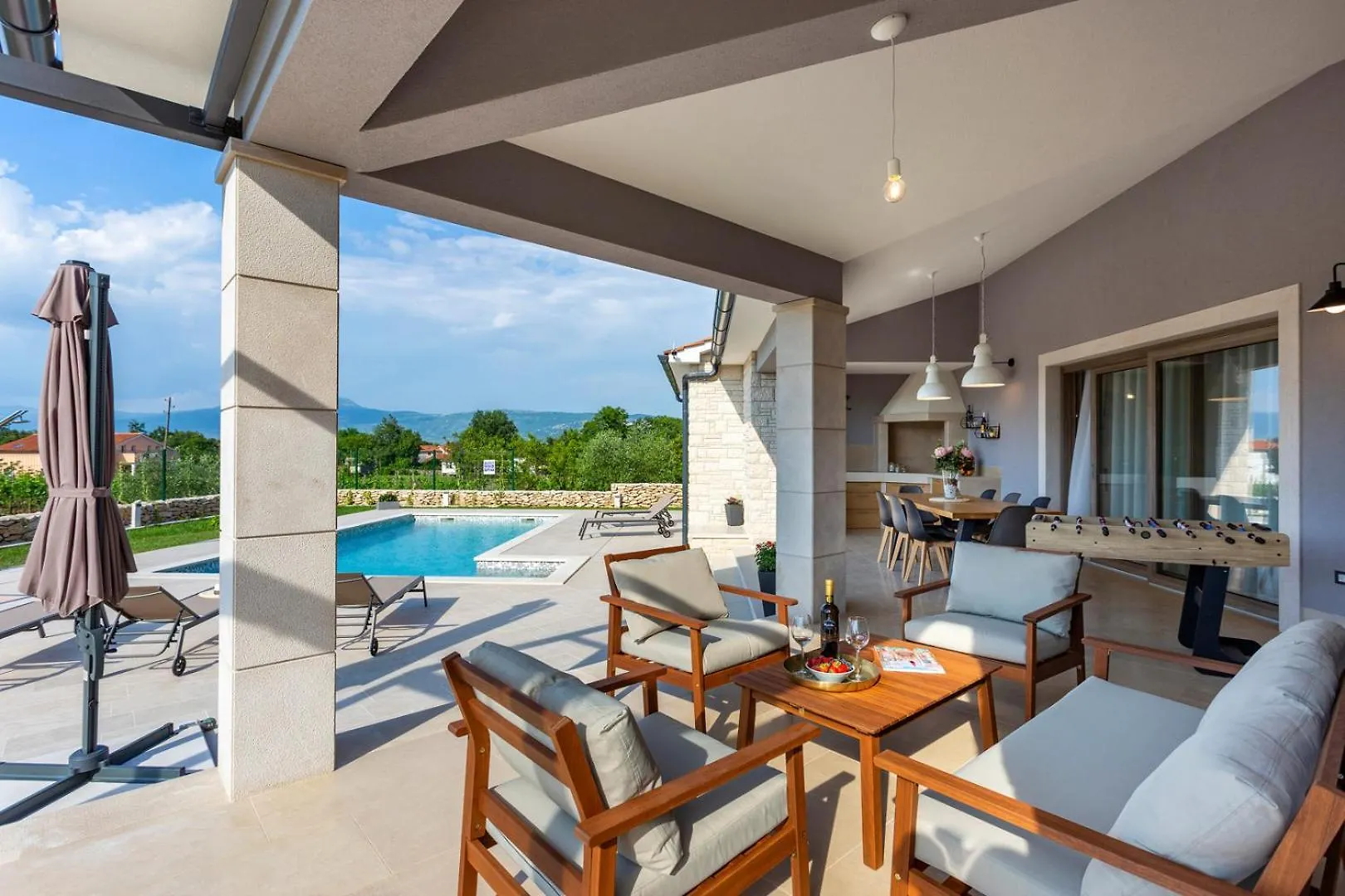 Amazing Design Villa Aeris With Private Pool, High Level Of Privacy - Wiibuk Sumber