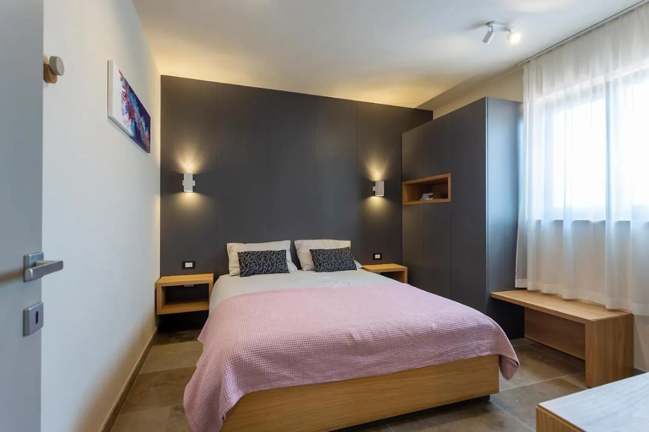Amazing Design Villa Aeris With Private Pool, High Level Of Privacy - Wiibuk Sumber